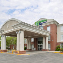 Holiday Inn Express & Suites Lafayette