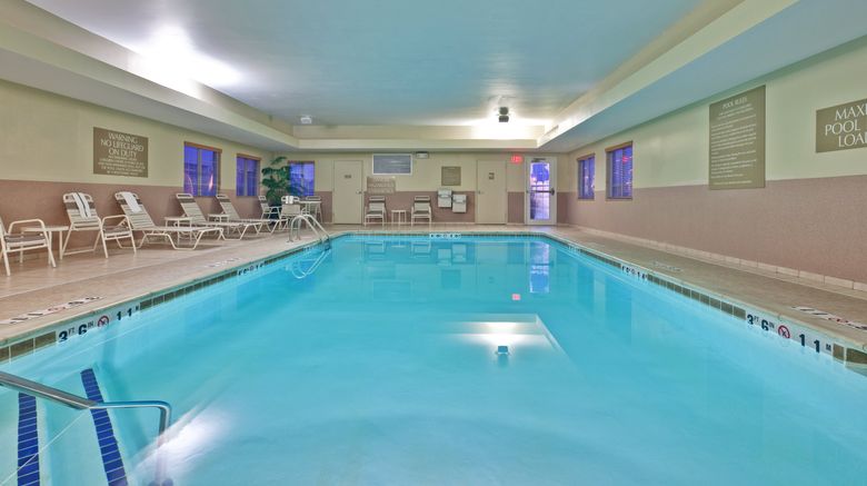 <b>Candlewood Suites Pool</b>. Images powered by <a href="https://www.leonardoworldwide.com/" title="Leonardo Worldwide" target="_blank">Leonardo</a>.