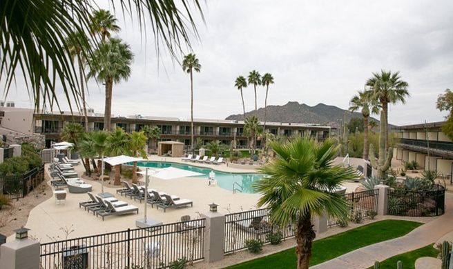CIVANA Carefree Resort & Conference Ctr Exterior