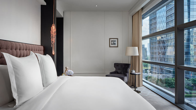 <b>Rosewood Bangkok Suite</b>. Images powered by <a href="https://www.leonardoworldwide.com/" title="Leonardo Worldwide" target="_blank">Leonardo</a>.