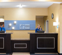 Holiday Inn Express & Suites Lafayette E Lobby