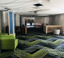 Holiday Inn Express Towson Lobby