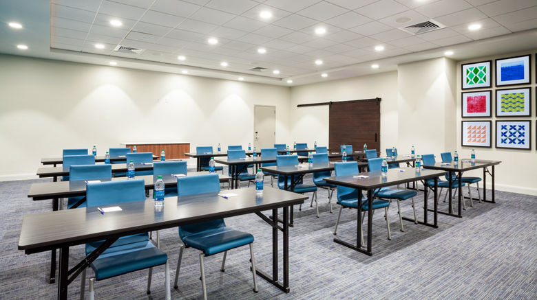 <b>Holiday Inn Express & Suites Beachfront Meeting</b>. Images powered by <a href="https://www.leonardoworldwide.com/" title="Leonardo Worldwide" target="_blank">Leonardo</a>.