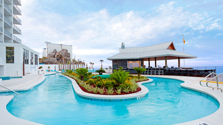 Holiday Inn Express & Suites Beachfront Pool