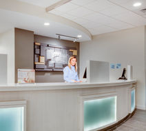 Holiday Inn Express & Suites Beachfront Lobby