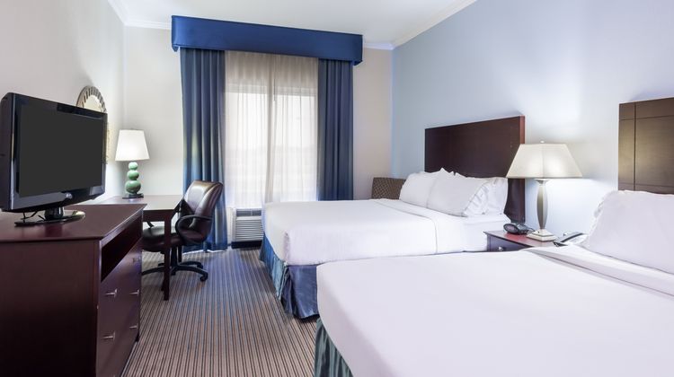 Holiday Inn Express & Suites New Iberia- Room