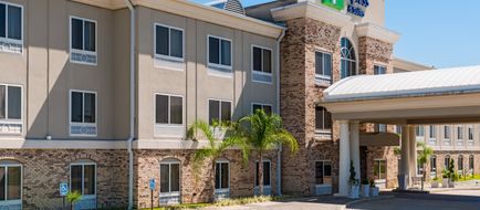 Holiday Inn Express & Suites New Iberia- Exterior