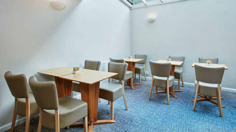 <b>Holiday Inn Express London-Victoria Restaurant</b>. Images powered by <a href="https://www.leonardoworldwide.com/" title="Leonardo Worldwide" target="_blank">Leonardo</a>.