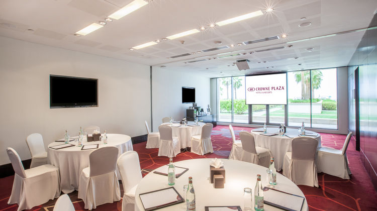 Crowne Plaza Abu Dhabi-Yas Island Meeting