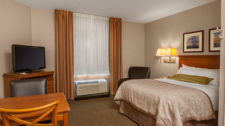Candlewood Suites Buffalo Amherst Room