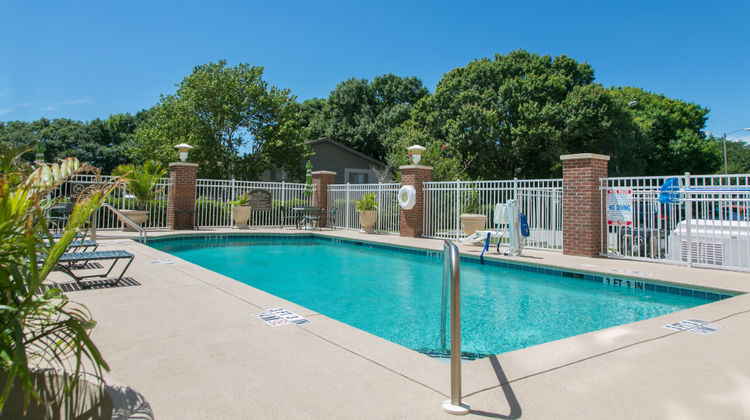 Holiday Inn Pool
