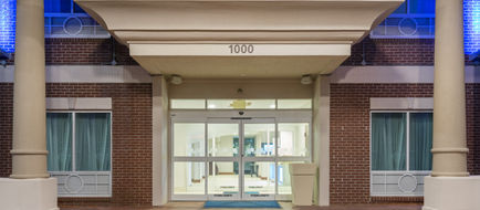 Holiday Inn Express & Suites Frankfort Exterior