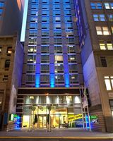 Holiday Inn Express Times Square South