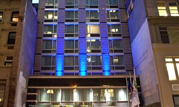 Holiday Inn Express Times Square South