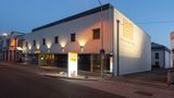 HeinHotel Vienna Airport Exterior