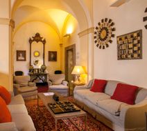 Adriano Hotel Lobby