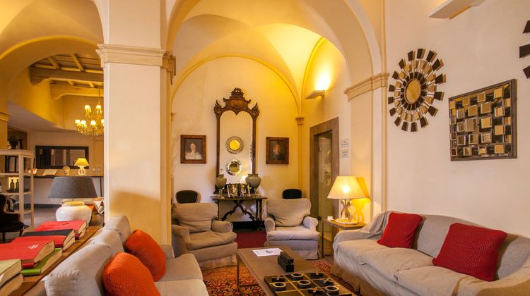Adriano Hotel Lobby