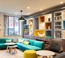 Holiday Inn Belfast City Centre Lobby