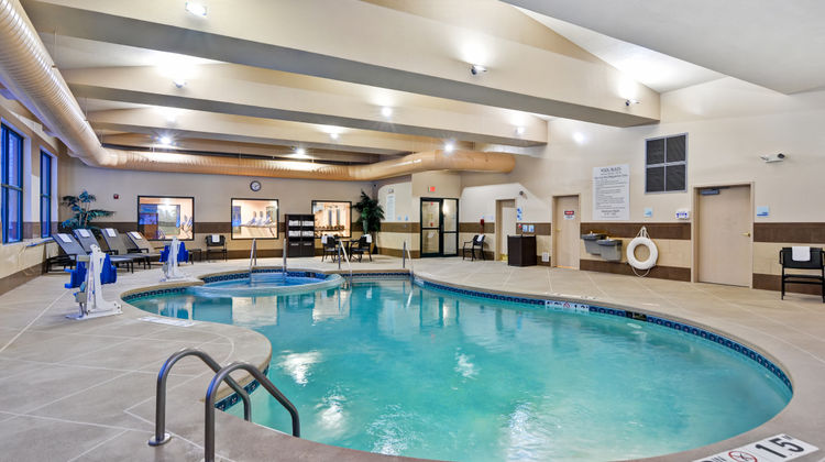 Holiday Inn Express Pool