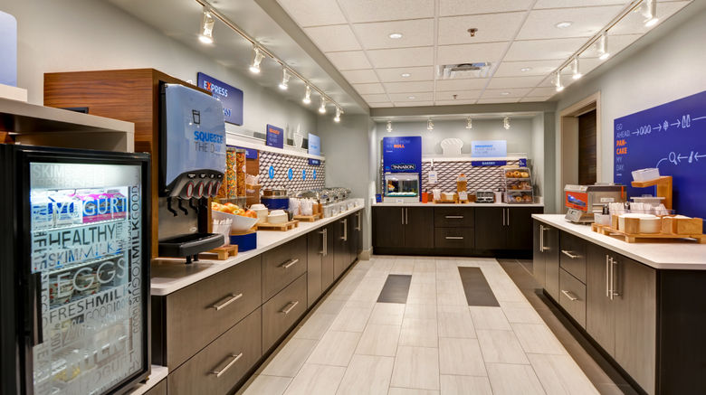 <b>Holiday Inn Express Restaurant</b>. Images powered by <a href="https://www.leonardoworldwide.com/" title="Leonardo Worldwide" target="_blank">Leonardo</a>.