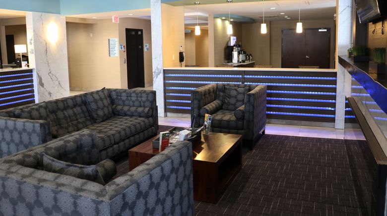 <b>Holiday Inn Express Golden Hwy 1 Lobby</b>. Images powered by <a href="https://www.leonardoworldwide.com/" title="Leonardo Worldwide" target="_blank">Leonardo</a>.