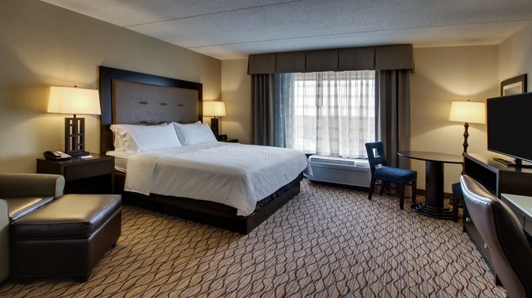Holiday Inn Express BWI Airport Room