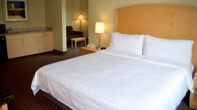 <b>Holiday Inn Express Hotel & Suites Suite</b>. Images powered by <a href="https://www.leonardoworldwide.com/" title="Leonardo Worldwide" target="_blank">Leonardo</a>.