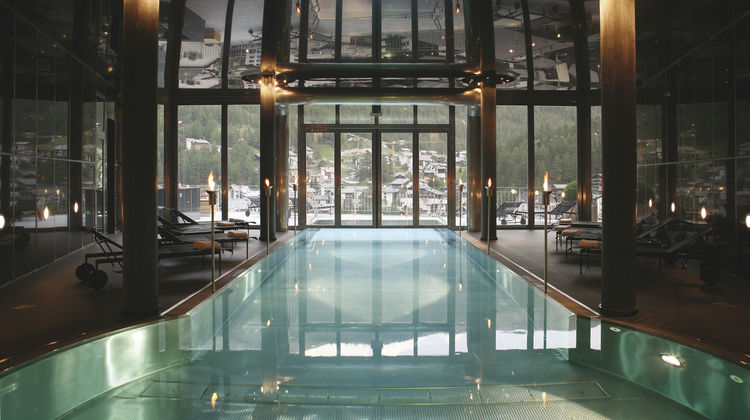 Omnia Hotel Exterior