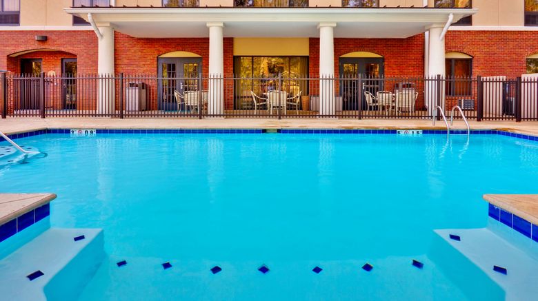 <b>Holiday Inn Express Pool</b>. Images powered by <a href="https://www.leonardoworldwide.com/" title="Leonardo Worldwide" target="_blank">Leonardo</a>.
