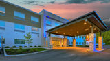 Holiday Inn Express & Suites New Castle Exterior