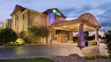 Holiday Inn Express & Suites Bucyrus Exterior