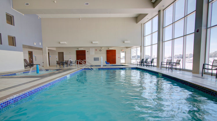 Holiday Inn Express Mankato East Pool
