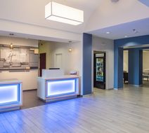 Holiday Inn Express Lobby