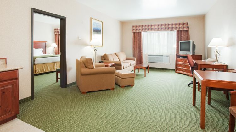 Holiday Inn Express & Suites Gunnison Suite