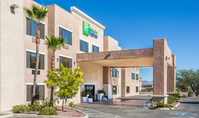 Holiday Inn Express Nogales Exterior