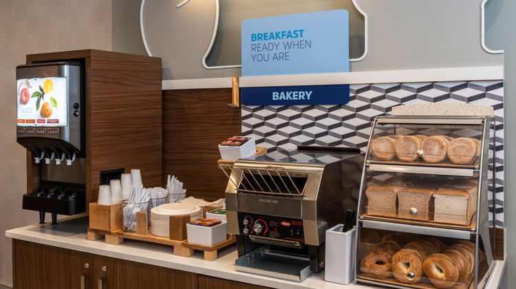 Holiday Inn Express Toronto Downtown Restaurant
