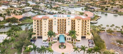Holiday Inn Club Vacations Sunset Cove Exterior