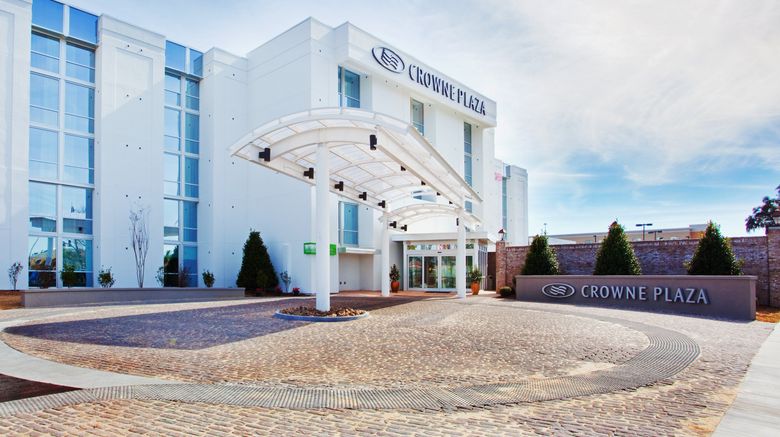 <b>Crowne Plaza Charleston Airport Conv Ctr Exterior</b>. Images powered by <a href="https://www.leonardoworldwide.com/" title="Leonardo Worldwide" target="_blank">Leonardo</a>.
