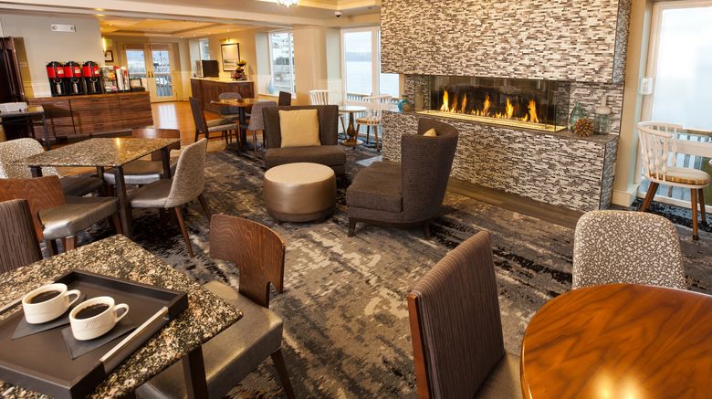 <b>Silver Cloud Inn Lobby</b>. Images powered by <a href="https://www.leonardoworldwide.com/" title="Leonardo Worldwide" target="_blank">Leonardo</a>.