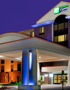 Holiday Inn Express Hotel & Suites