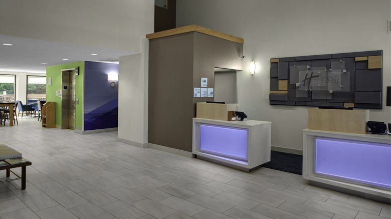 <b>Holiday Inn Express Lobby</b>. Images powered by <a href="https://www.leonardoworldwide.com/" title="Leonardo Worldwide" target="_blank">Leonardo</a>.