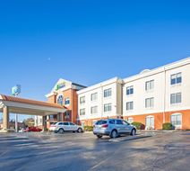 Holiday Inn Express Hotel & Suites Exterior