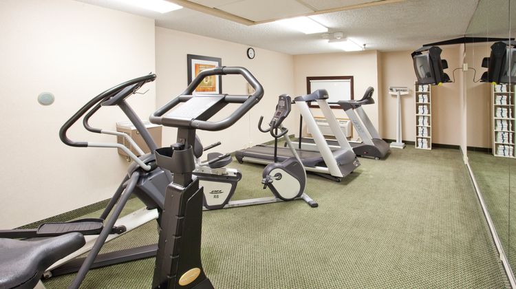 Holiday Inn Convention Center Health Club