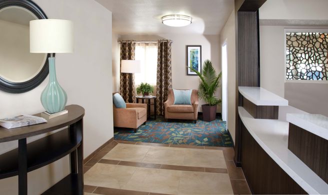 Candlewood Suites Cotulla Lobby