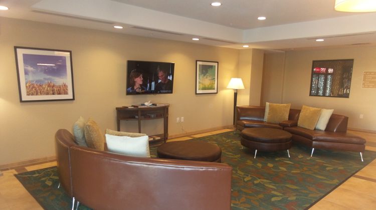 Candlewood Suites Cotulla Lobby