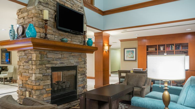 <b>Staybridge Suites Lobby</b>. Images powered by <a href="https://www.leonardoworldwide.com/" title="Leonardo Worldwide" target="_blank">Leonardo</a>.