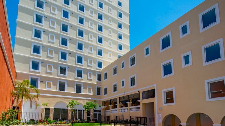 Holiday Inn Express Merida Centro Pool