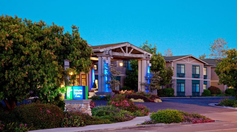<b>Holiday Inn Express & Suites Exterior</b>. Images powered by <a href="https://www.leonardoworldwide.com/" title="Leonardo Worldwide" target="_blank">Leonardo</a>.