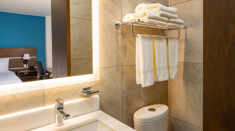 Holiday Inn Express Merida Centro Room