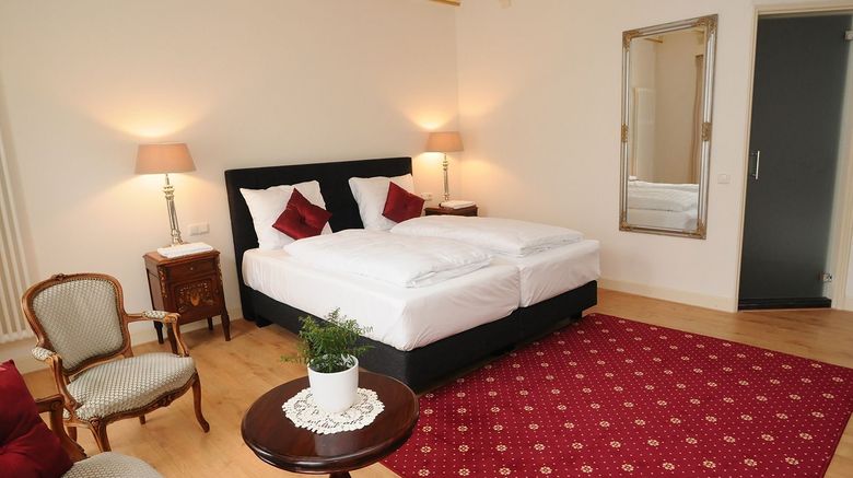 <b>Hotel De Gulden Waagen Room</b>. Images powered by <a href="https://www.leonardoworldwide.com/" title="Leonardo Worldwide" target="_blank">Leonardo</a>.